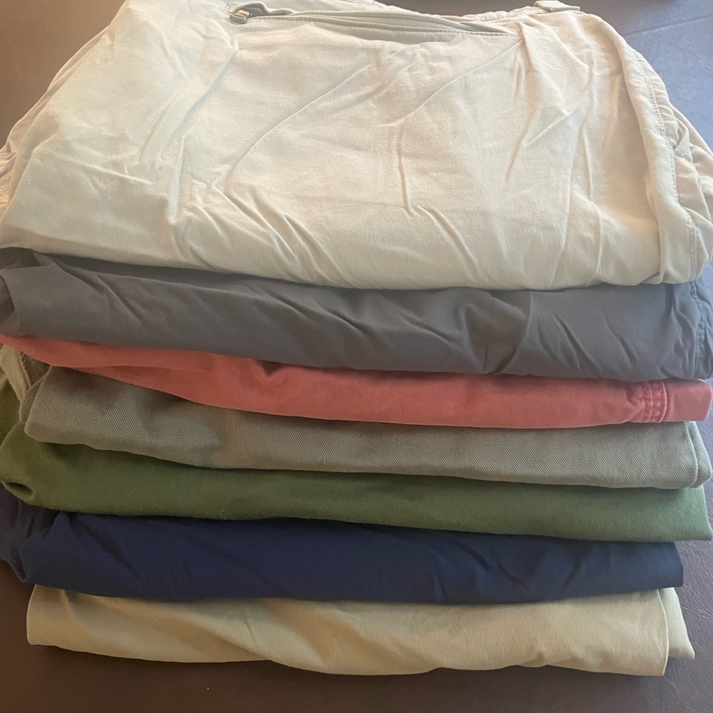 7 pairs of men’s shorts size 36